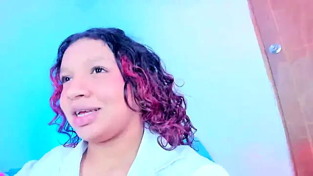 Czat XXX na żywo – Emily_Coper18