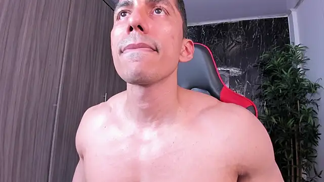 Erik_castle Chat XXX live