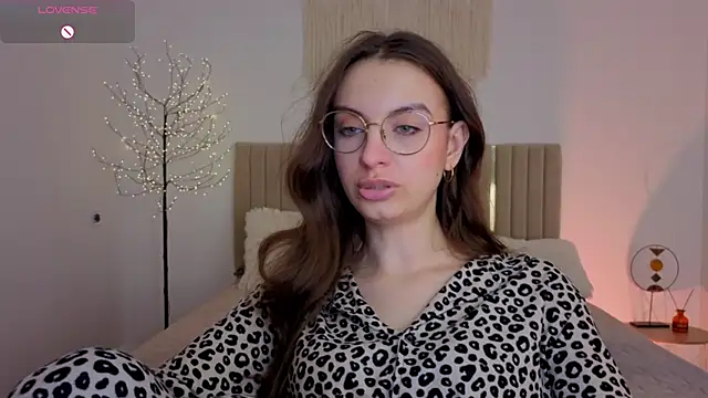 Real_cutie1 Show Webcam