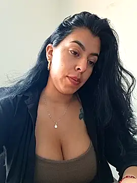 Luianna's Live XXX Chat