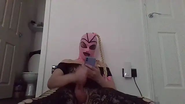 ShinySissyx: διαδικτυακό σόου στην κάμερα