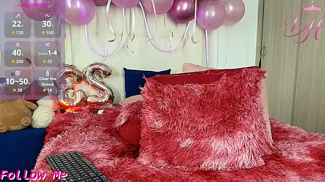 Daphne_Hills live XXX chat