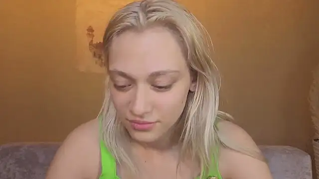 Chat +18 de KaraLiin ao vivo