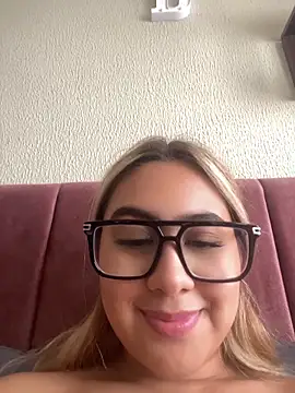 Živý XXX chat Miabonnett_