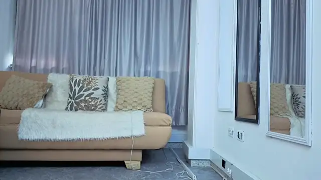 Caled_Saenz Webcam Show