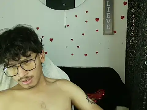 Czat XXX na żywo – blackfox_desire