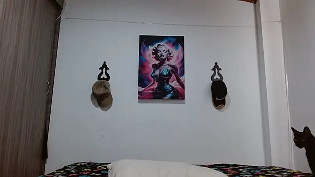 Crystal_Star_ Adlı Modelin Canlı XXX Sohbeti
