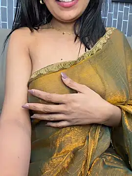 escape_with_men Live XXX chat
