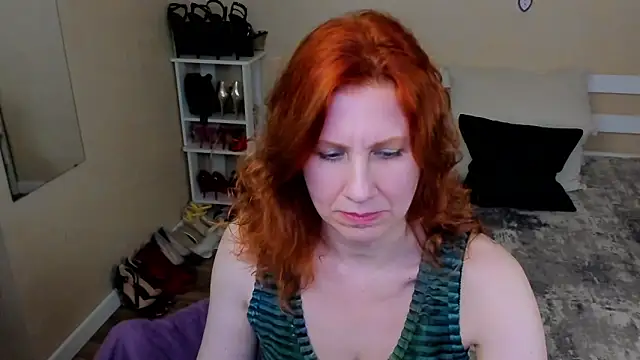 FoxySophia Chat XXX in diretta