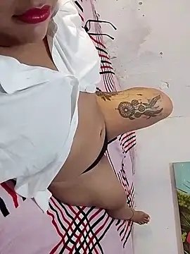 Angelly_ricura Adlı Modelin Canlı XXX Sohbeti
