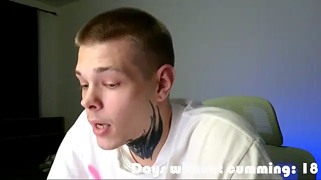 DENIS_HERE webcam show
