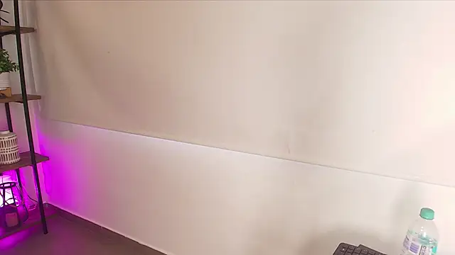 Czat XXX na żywo – Sassy--Girl