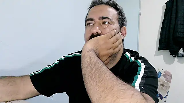 Show webcam de -dark-look-