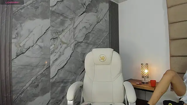 عرض كام laurenn_moore