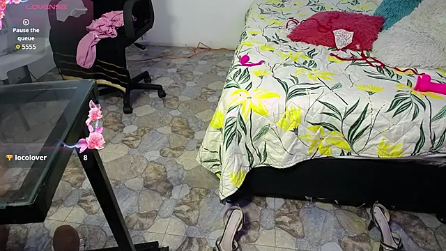 Czat XXX na żywo – nicol_ross19
