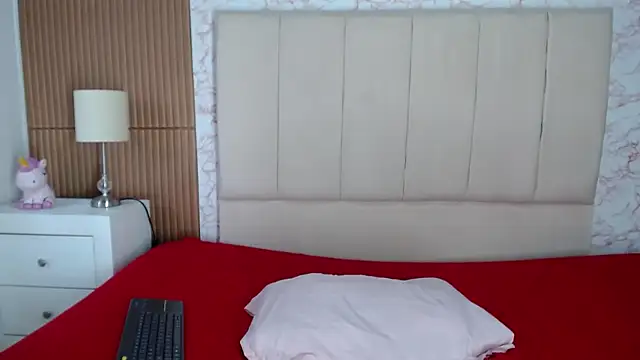 LilihtMature's Live XXX Chat