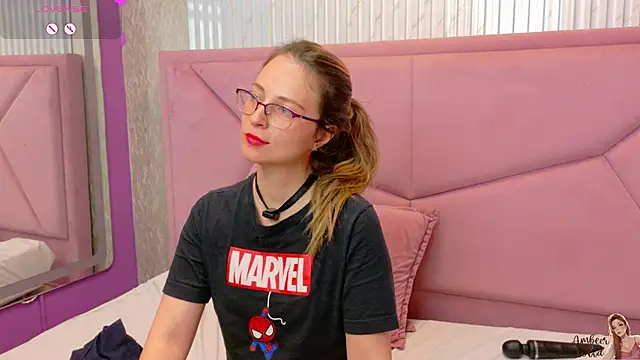 Chat XXX en directo de AmbeerWood_