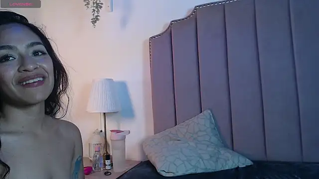 Littlejade_dh élő XXX-chatje