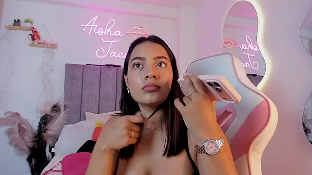 jacobss_gh Adlı Modelin Canlı XXX Sohbeti
