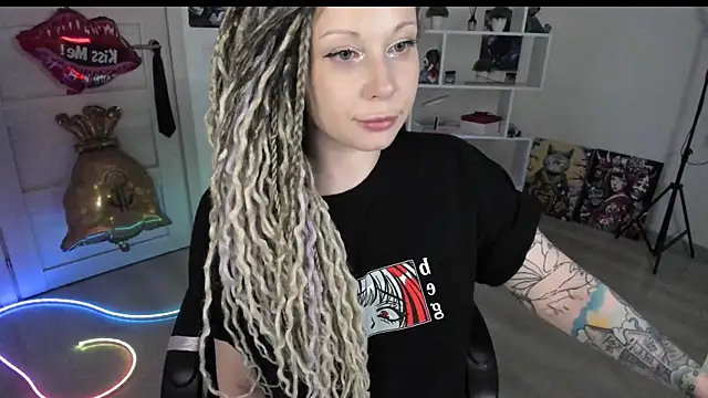 دردشة HoneySallyMoore الجنسية المباشرة