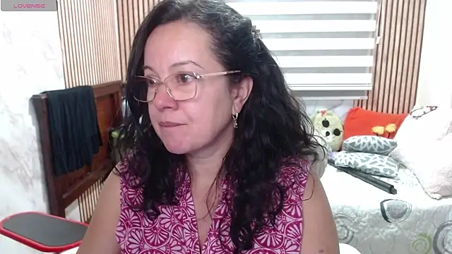 Sonialorens_'s Live XXX Chat