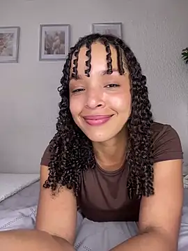 Chat XXX en directo de Yasmin777_