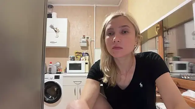 Show modela AngelJeni na web-kameri