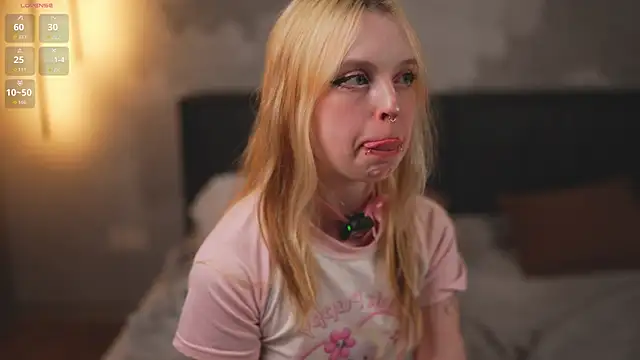 ElvenCat's Live XXX Chat