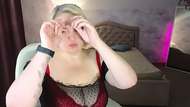 Maryana_Hell Show in webcam
