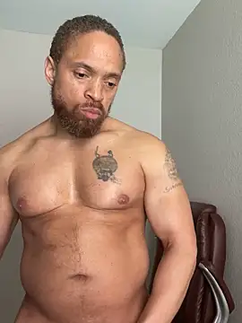 Fathero1time Live XXX-Chat