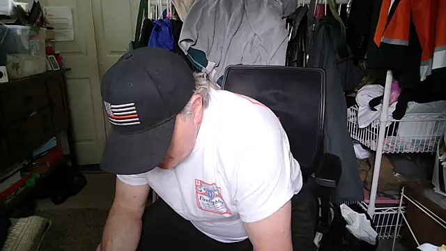 DougGlatt16 Pertunjukan Webcam