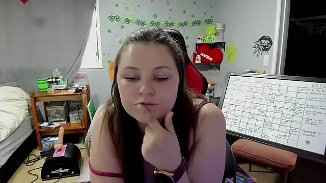 DelilaFields2 Show in webcam