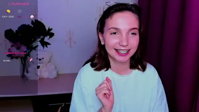KindHazelHere_'s Live XXX Chat