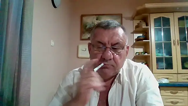XXX chat uživo modela machomale3