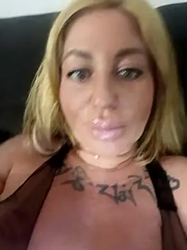 MiaMooly Webcamshow