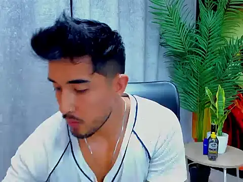 XXX chat uživo modela alangreek1
