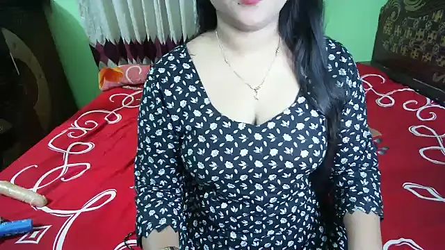 BengaliQueenStar Chat XXX in diretta