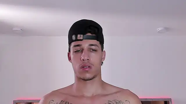 Chat XXX en directo de orionblaze69_