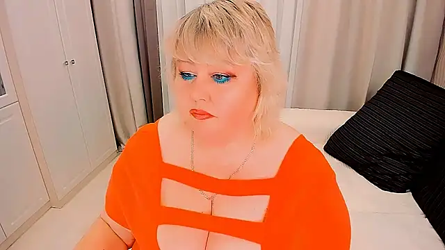 BIGTITSBBW's Live XXX Chat