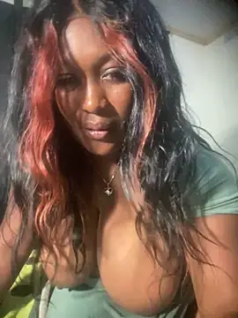 Cardiebae89's Live XXX Chat