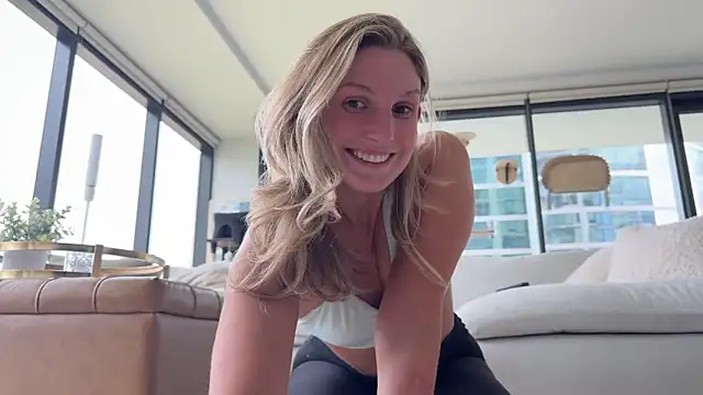 Graciemae_baexx's Webcam Show