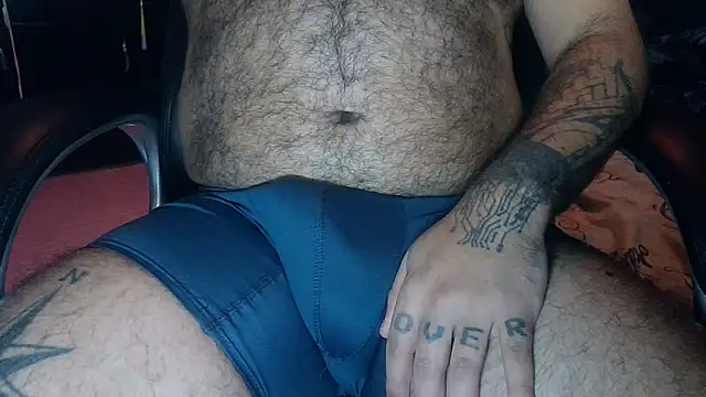 Show modela TeddyGominola_ na web-kameri