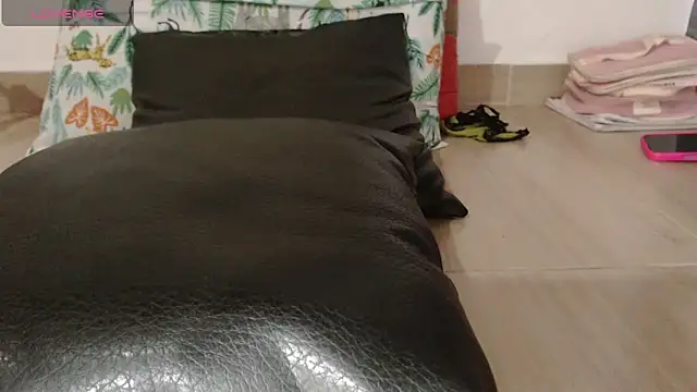 XXX chat uživo modela staylor29