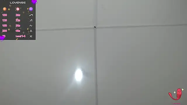 Mia_Hiills élő XXX-chatje
