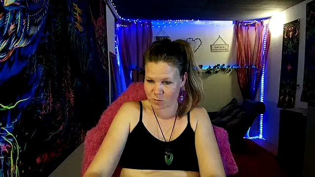 CallMeMaria Live XXX Chat
