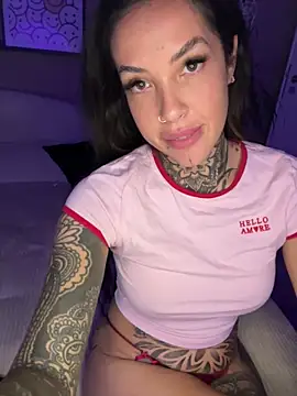 InkedCoco's Live XXX Chat