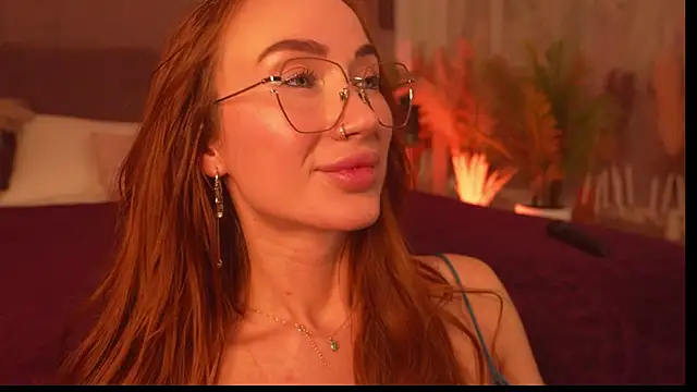 SerenaWest_'s Live XXX Chat
