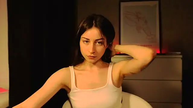 Chat +18 de MillaLiie ao vivo
