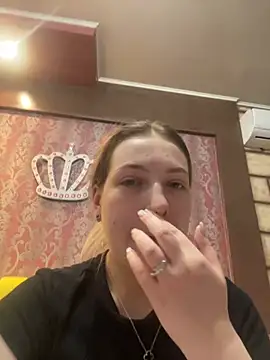 Živý XXX chat Adelin_aa