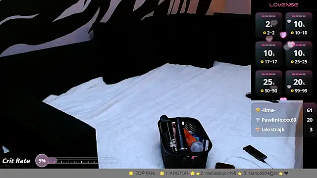 XXX chat uživo modela LeylaSins